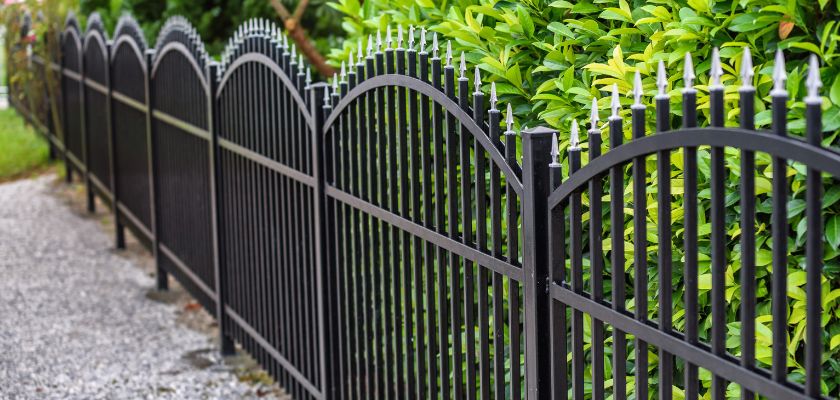 Incorporating Design and Style into Outdoor Space Fencing